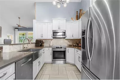 2540 Aspen Creek Ln S #201, Naples, FL 34119 - Photo 15