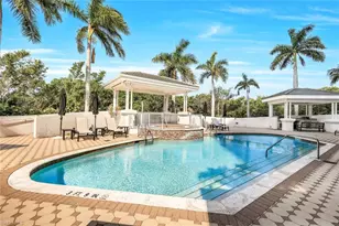 300 Dunes Blvd, Naples, FL 34110 - Photo 23