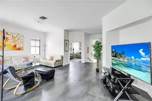 178 Vintage Cir, Naples, FL 34119 - Photo 5