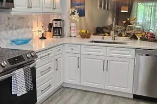 7756 Jewel Ln, Naples, FL 34109 - Photo 5