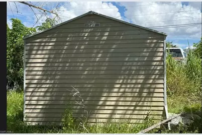 12660 Water Ln, Fort Myers, FL 33908 - Photo 3