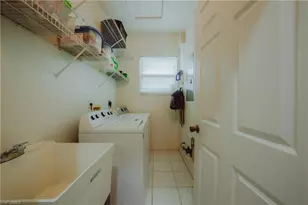 6745 Huntington Lakes Cir, Naples, FL 34119 - Photo 25