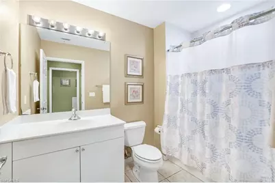 460 Launch Cir #202, Naples, FL 34108 - Photo 15