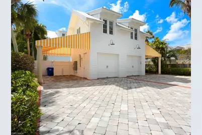 477 3rd Ave S #2, Naples, FL 34102 - Photo 27