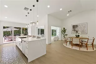 1200 Cypress Woods Dr, Naples, FL 34103 - Photo 5