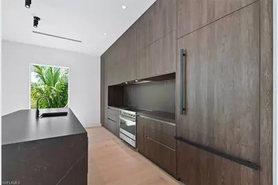 1135 Bluebird Ave, Marco Island, FL 34145 - Photo 27