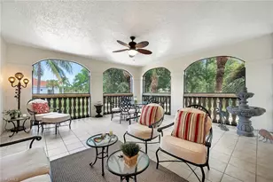 1004 5th St S, Naples, FL 34102 - Photo 9