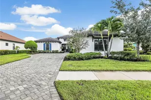 2079 Antigua Ln N, Naples, FL 34120 - Photo 3