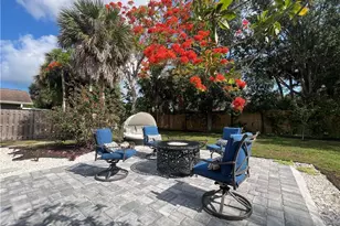 2499 River Reach Dr, Naples, FL 34104 - Photo 27