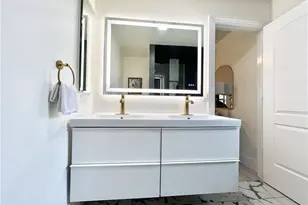 2499 River Reach Dr, Naples, FL 34104 - Photo 19