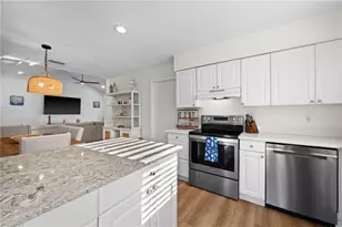 738 95th Ave N, Naples, FL 34108 - Photo 17