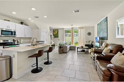 14026 Oviedo Pl, Fort Myers, FL 33905 - Photo 3