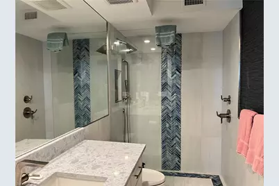 333 Harbour Dr #106, Naples, FL 34103 - Photo 9