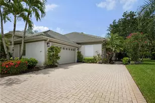3641 Periwinkle Way, Naples, FL 34114 - Photo 3