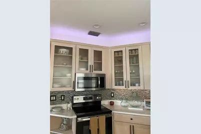 210 Vintage Cir #C401, Naples, FL 34119 - Photo 7