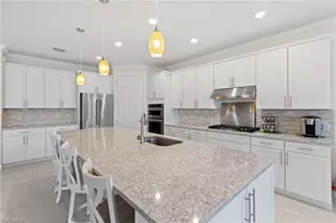 10530 Jackson Square Dr, Estero, FL 33928 - Photo 11