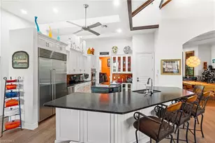 2755 Lantern Ln, Naples, FL 34102 - Photo 7