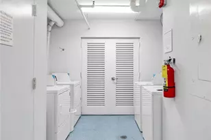 180 Seaview Ct, Marco Island, FL 34145 - Photo 27