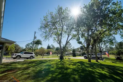 2421 22nd Ave NE, Naples, FL 34120 - Photo 35