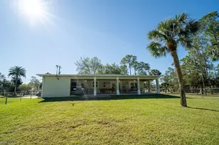 2421 22nd Ave NE, Naples, FL 34120 - Photo 23