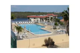 451 Bayfront Pl, Naples, FL 34102 - Photo 33