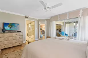 355 Park Shore Dr, Naples, FL 34103 - Photo 11