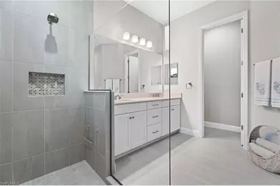 3992 Skysail Dr, Naples, FL 34120 - Photo 17