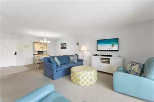 555 Park Shore Dr, Naples, FL 34104 - Photo 13