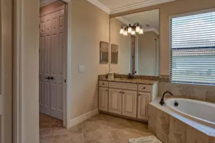 2850 Aviamar Cir, Naples, FL 34114 - Photo 15