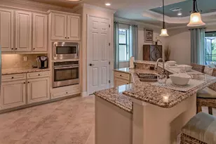 2850 Aviamar Cir, Naples, FL 34114 - Photo 9