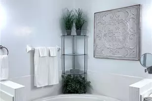 7880 Mahogany Run Ln, Naples, FL 34113 - Photo 11