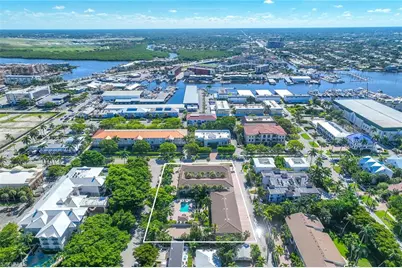 950 7th Ave S #14, Naples, FL 34102 - Photo 5