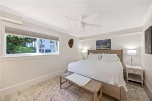 950 7th Ave S, Naples, FL 34102 - Photo 15