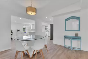 2048 Holiday Ln, Naples, FL 34104 - Photo 5