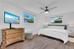 2048 Holiday Ln, Naples, FL 34104 - Photo 21