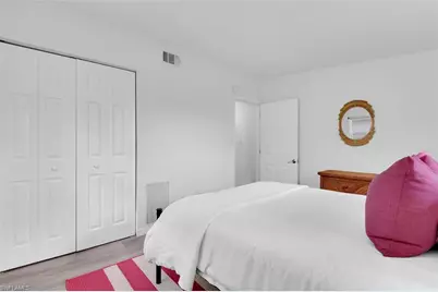 2048 Holiday Ln, Naples, FL 34104 - Photo 17