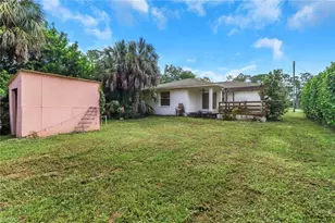 2075 17th St SW, Naples, FL 34117 - Photo 27