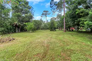 2075 17th St SW, Naples, FL 34117 - Photo 25