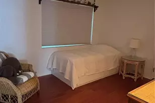 546 Broad Ave S, Naples, FL 34102 - Photo 9