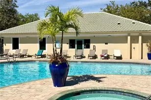 3435 Laurelgreens Ln S, Naples, FL 34119 - Photo 33