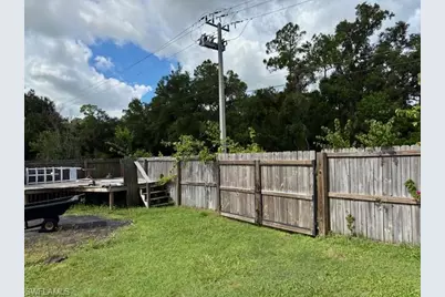 2201 Howard Rd, Labelle, FL 33935 - Photo 37