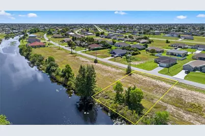 2059 NW 17th St, Cape Coral, FL 33993 - Photo 9