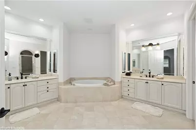 6501 Crown Colony Pl #4-201, Naples, FL 34108 - Photo 23