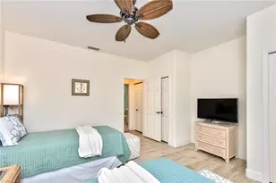 13270 Sherburne Cir, Bonita Springs, FL 34135 - Photo 27