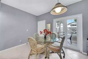 859 Tanbark Dr, Naples, FL 34108 - Photo 9