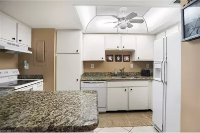 3443 Gulf Shore Blvd N #609, Naples, FL 34103 - Photo 7