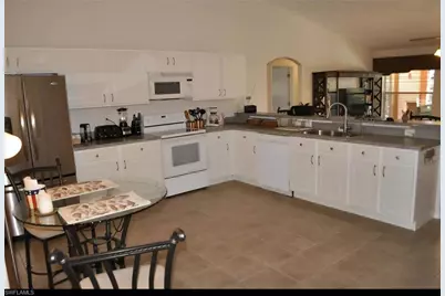 826 SW 32nd Ter, Cape Coral, FL 33914 - Photo 35