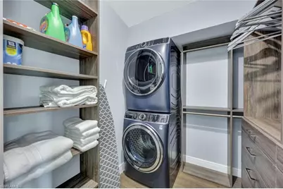 27131 Oakwood Lake Dr, Bonita Springs, FL 34134 - Photo 25