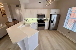 401 Bayfront Pl, Naples, FL 34102 - Photo 17