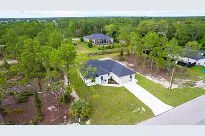 529 Allison St E, Lehigh Acres, FL 33974 - Photo 45